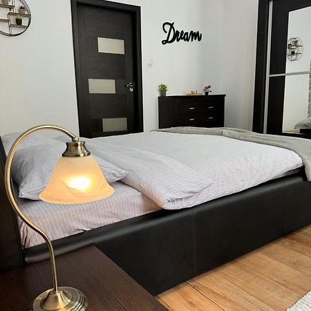 Ada'S Luxury Apartament&Studio - Old City บราชอฟ ภายนอก รูปภาพ