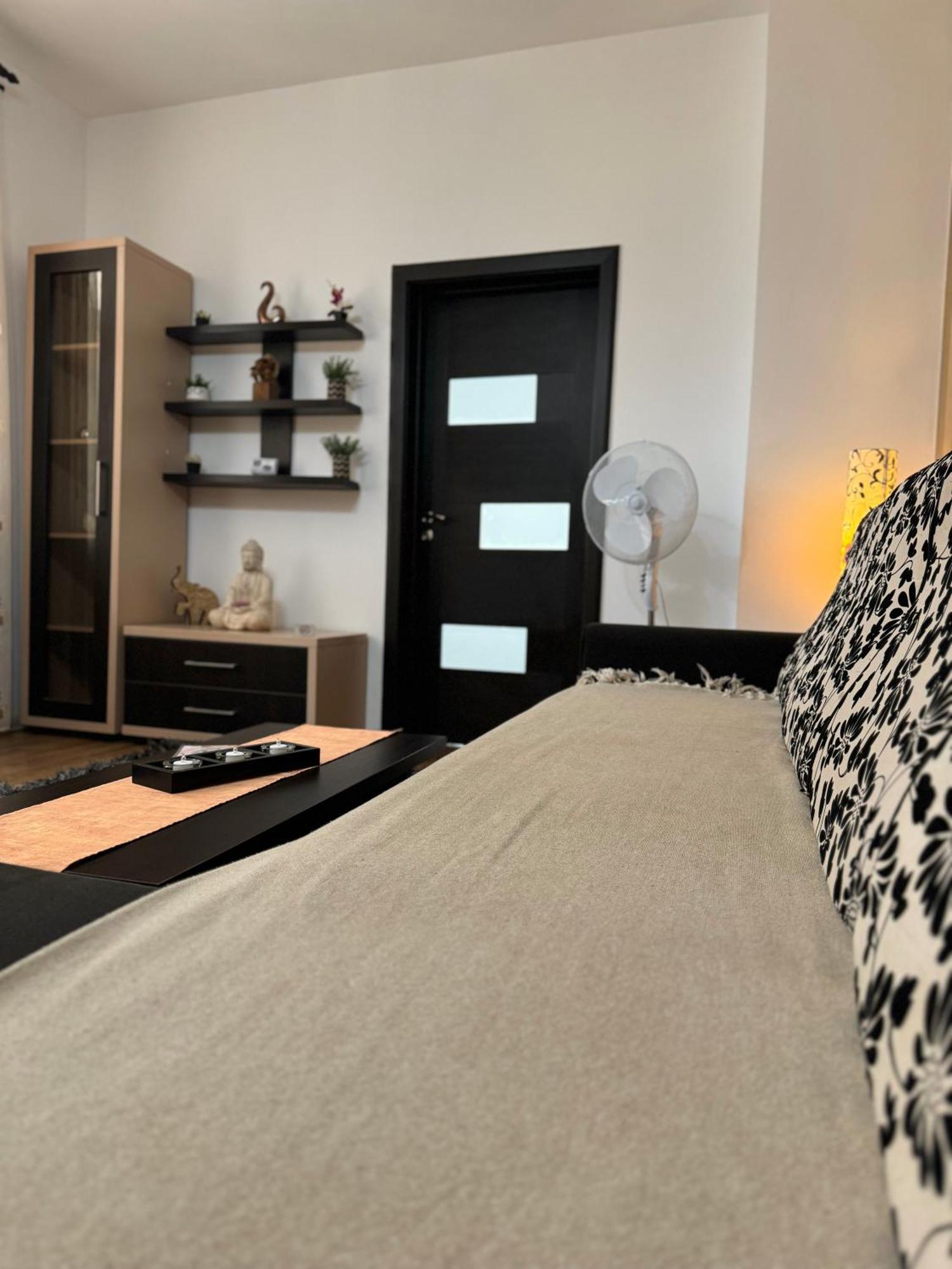 Ada'S Luxury Apartament&Studio - Old City บราชอฟ ภายนอก รูปภาพ